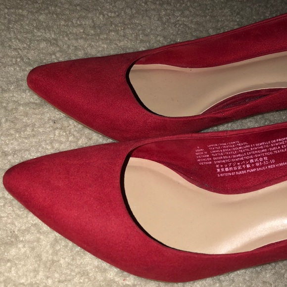 Old Navy Red Heels - Picture 3 of 3